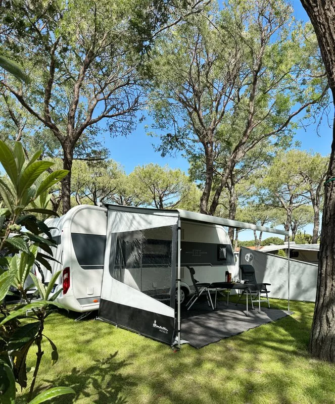 Isabella – Wind Awning Side 250