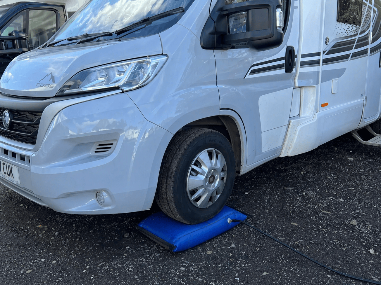 Motorhome & Camper LocknLevel